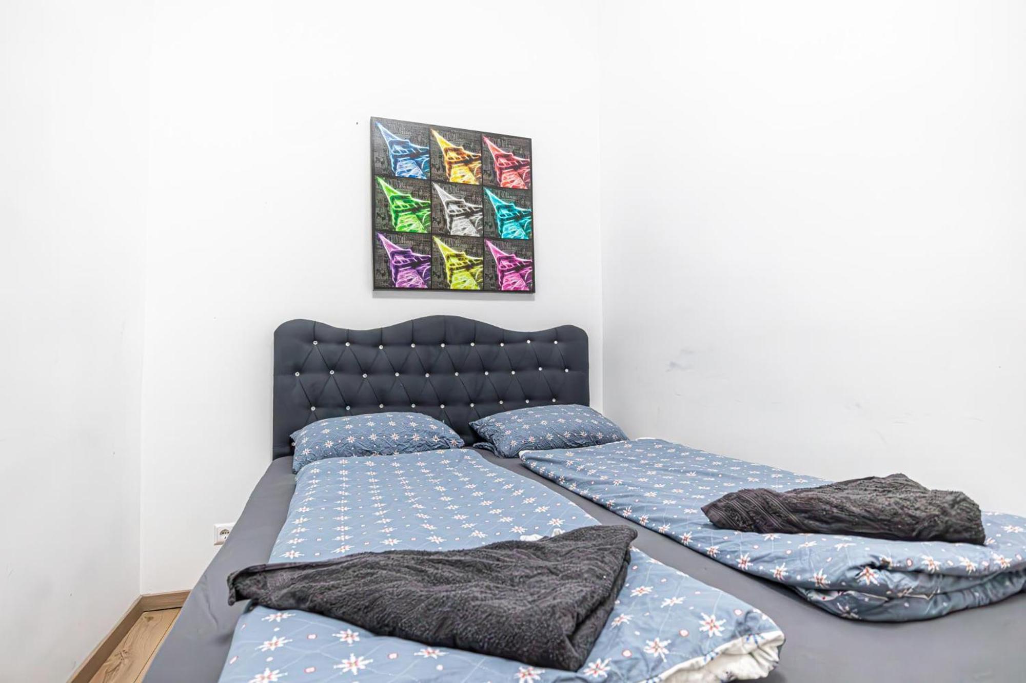 Hostel 6 Min To Amusement Park - Economy In Shared Wenen